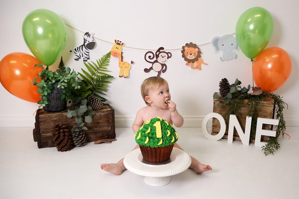 Cake Smash first birthday photoshoot